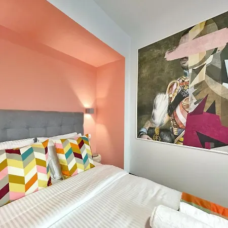 Apartment The Artists Place Square