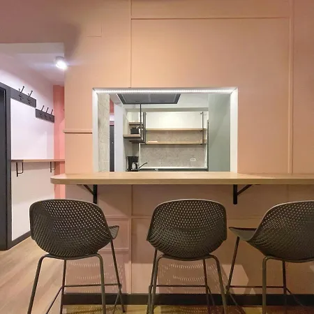 The Artists Place Square Apartment *