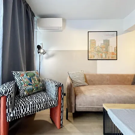 The Artists Place Square