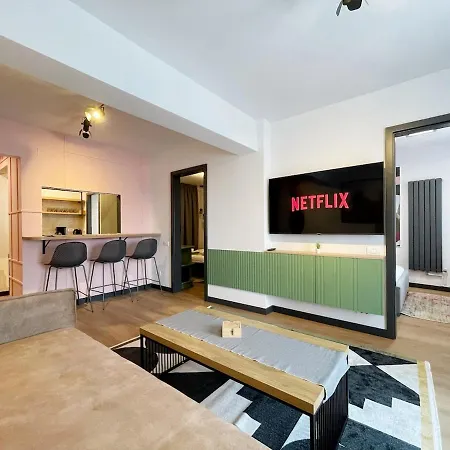 The Artists Place Square *