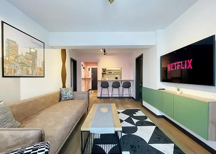 The Artists Place Square