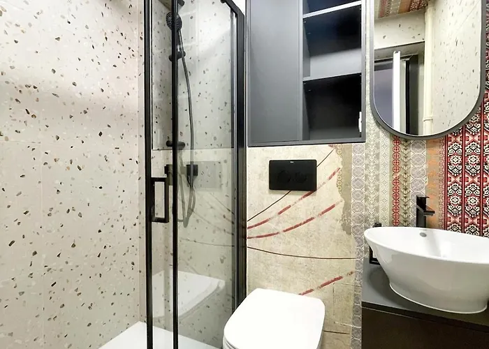 The Artists Place Square *