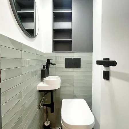 The Artists Place Square *