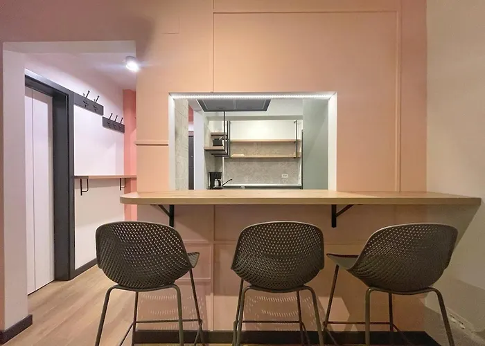 The Artists Place Square Apartment *